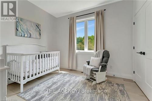 16 St Ladislaus Street, Norfolk, ON - Indoor Photo Showing Bedroom