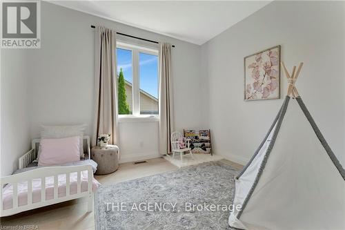 16 St Ladislaus Street, Norfolk, ON - Indoor Photo Showing Bedroom