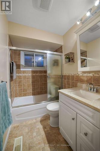 577 Glancaster Road, Hamilton (Airport Employment Area), ON - Indoor Photo Showing Bathroom