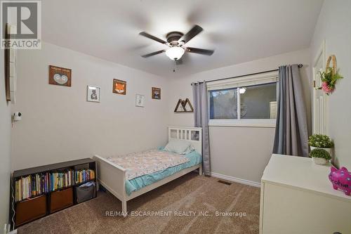 577 Glancaster Road, Hamilton (Airport Employment Area), ON - Indoor Photo Showing Bedroom