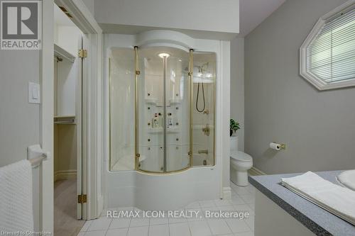 18 Anita Drive, Wellesley, ON - Indoor Photo Showing Bathroom