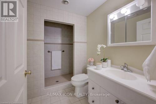 18 Anita Drive, Wellesley, ON - Indoor Photo Showing Bathroom