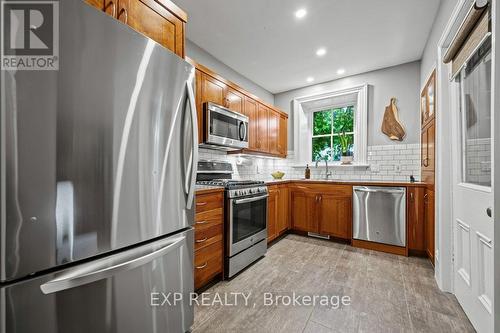 79-81 Oxford Street, Guelph (Exhibition Park), ON - Indoor Photo Showing Kitchen