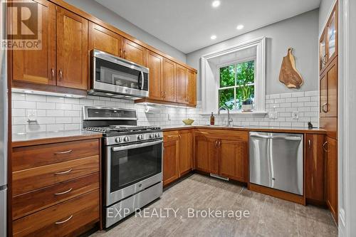 79-81 Oxford Street, Guelph (Exhibition Park), ON - Indoor Photo Showing Kitchen