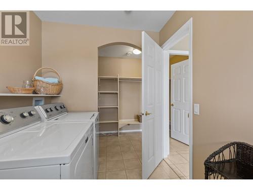 3425 East Boundary Road Unit# 15, West Kelowna, BC - Indoor Photo Showing Laundry Room