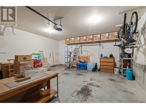 3425 East Boundary Road Unit# 15, West Kelowna, BC - Indoor Photo Showing Garage