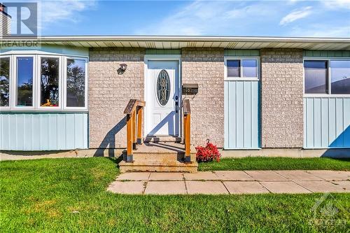 287 Hoylake Crescent, Ottawa, ON - Outdoor