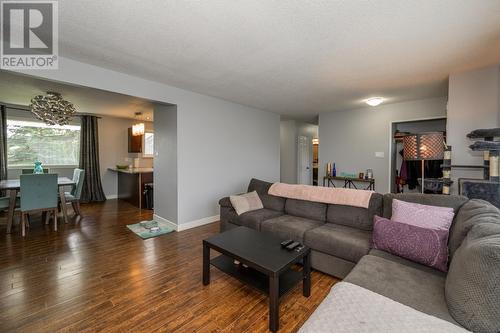 195 Watson Crescent, Prince George, BC - Indoor Photo Showing Living Room