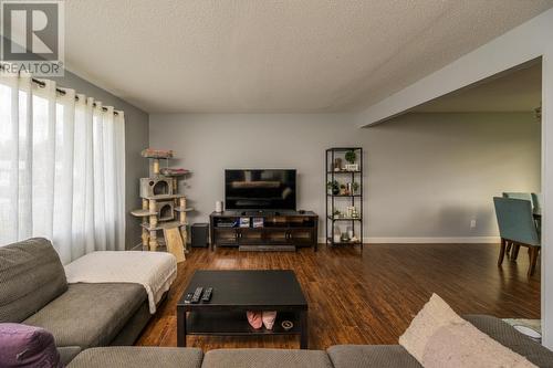 195 Watson Crescent, Prince George, BC - Indoor Photo Showing Living Room