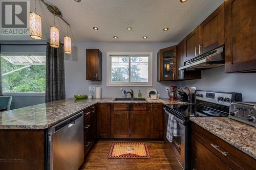 195 Watson Crescent, Prince George, BC - Indoor Photo Showing Kitchen