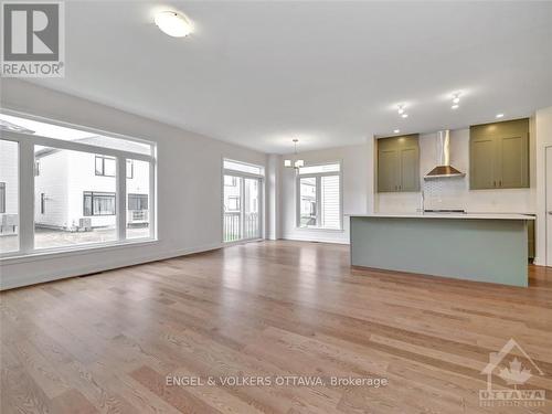 750 Cope Drive, Ottawa, ON - Indoor Photo Showing Kitchen