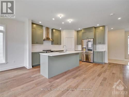 750 Cope Drive, Ottawa, ON - Indoor Photo Showing Kitchen With Upgraded Kitchen