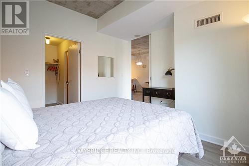 208 - 180 York Street, Ottawa, ON - Indoor Photo Showing Bedroom