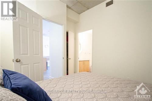 208 - 180 York Street, Ottawa, ON - Indoor Photo Showing Bedroom