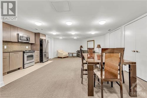 88 Richmond Road Unit#409, Ottawa, ON - Indoor Photo Showing Kitchen