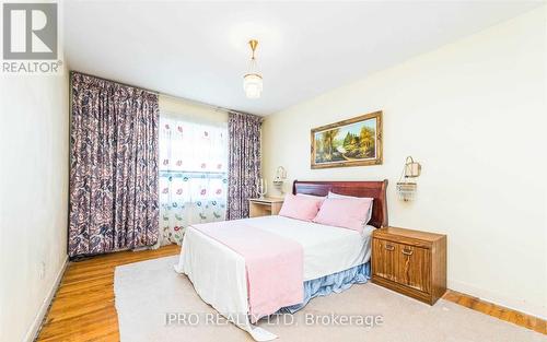 8 Virgilwood Drive, Toronto (Westminster-Branson), ON - Indoor Photo Showing Bedroom