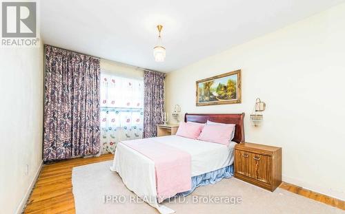 8 Virgilwood Drive, Toronto (Westminster-Branson), ON - Indoor Photo Showing Bedroom