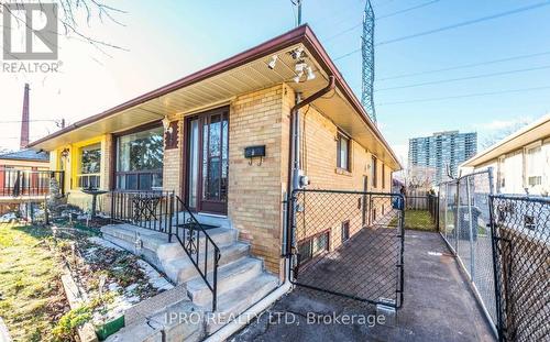 8 Virgilwood Drive, Toronto (Westminster-Branson), ON - Outdoor With Deck Patio Veranda