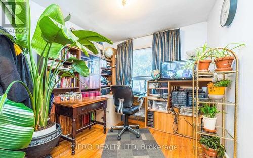 8 Virgilwood Drive, Toronto, ON - Indoor