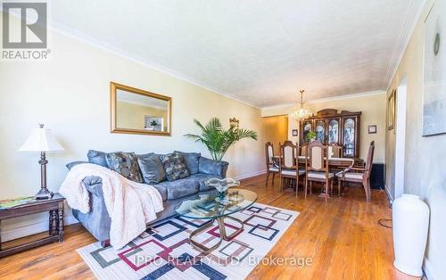 8 Virgilwood Drive, Toronto, ON - Indoor Photo Showing Living Room