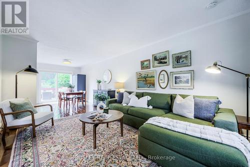 235 Divadale Drive, Toronto (Leaside), ON - Indoor Photo Showing Living Room