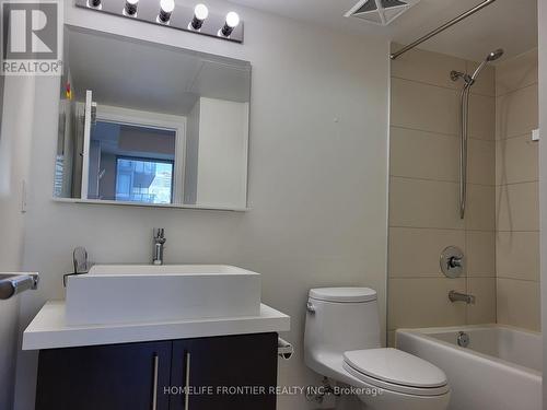 2802 - 65 St Mary Street, Toronto (Bay Street Corridor), ON - Indoor Photo Showing Bathroom