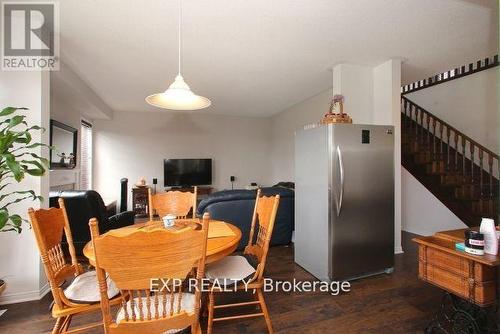 1335 Langley Circle, Oshawa (Pinecrest), ON - Indoor Photo Showing Dining Room