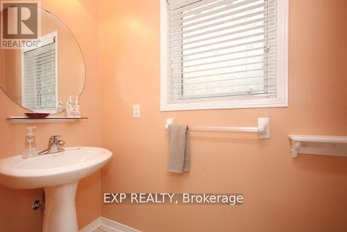 1335 Langley Circle, Oshawa (Pinecrest), ON - Indoor Photo Showing Bathroom