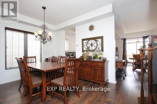 1335 Langley Circle, Oshawa, ON - Indoor Photo Showing Dining Room