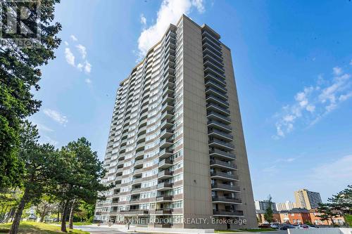 808 - 3151 Bridletowne Circle, Toronto (L'Amoreaux), ON - Outdoor With Balcony With Facade