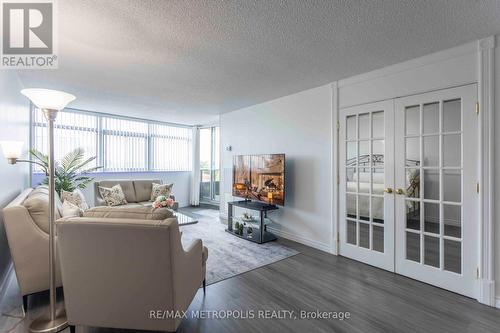 808 - 3151 Bridletowne Circle, Toronto (L'Amoreaux), ON - Indoor