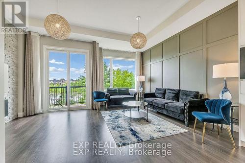 60 Cassila Way, Vaughan (Vellore Village), ON - Indoor Photo Showing Living Room