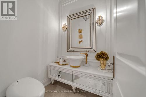 33 Brookgreene Crescent, Richmond Hill (Westbrook), ON - Indoor Photo Showing Bathroom