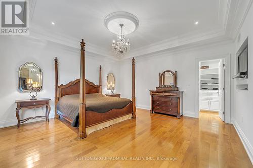 33 Brookgreene Crescent, Richmond Hill, ON - Indoor Photo Showing Bedroom