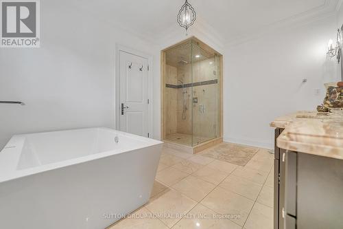 33 Brookgreene Crescent, Richmond Hill, ON - Indoor Photo Showing Bathroom