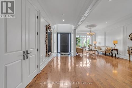 33 Brookgreene Crescent, Richmond Hill, ON - Indoor Photo Showing Other Room