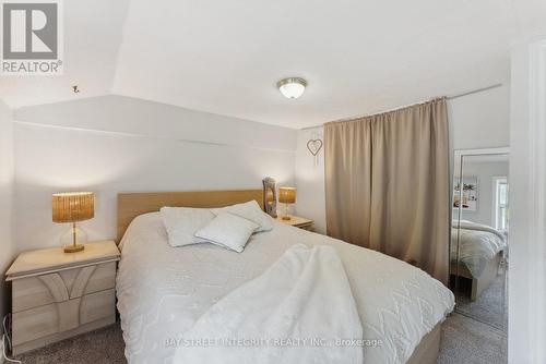 314 Old Homestead Road, Georgina (Historic Lakeshore Communities), ON - Indoor Photo Showing Bedroom