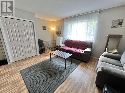 1288 Lark Avenue, Quesnel, BC - Indoor Photo Showing Living Room