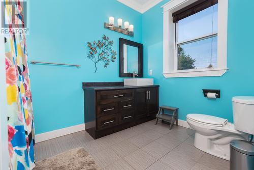 72 Woodland Drive, Portugal Cove, NL - Indoor Photo Showing Bathroom