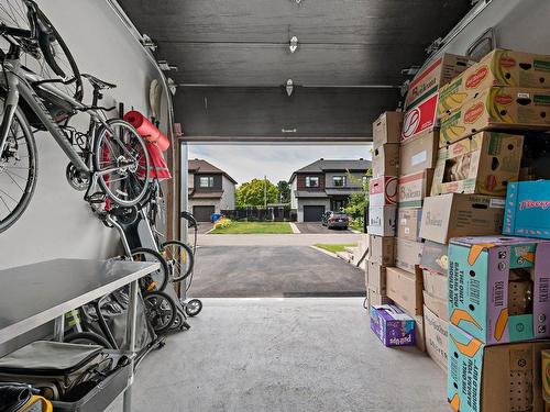 Garage - 113 Rue Remi-Franc, Blainville, QC - Indoor Photo Showing Garage