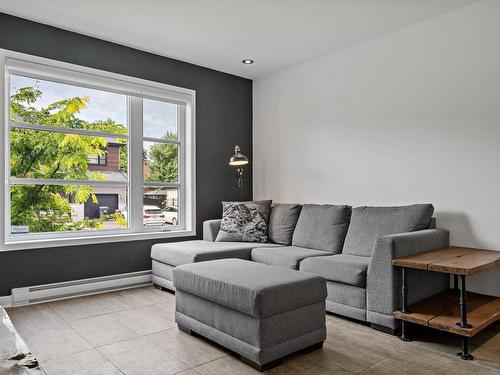 Salon - 113 Rue Remi-Franc, Blainville, QC - Indoor Photo Showing Living Room