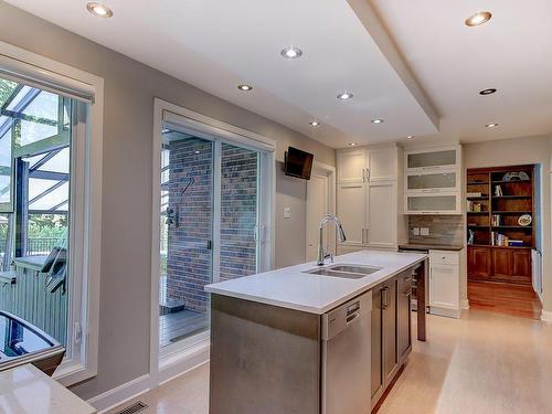 Kitchen - 155 Place Champoux, Saint-Bruno-De-Montarville, QC - Indoor Photo Showing Kitchen With Double Sink