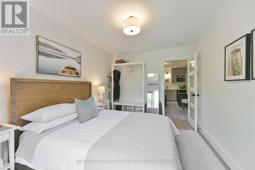 1568 Dundas Street E, Toronto (South Riverdale), ON - Indoor Photo Showing Bedroom