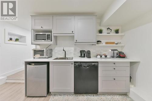 1568 Dundas Street E, Toronto (South Riverdale), ON - Indoor Photo Showing Kitchen