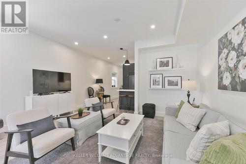 1568 Dundas Street E, Toronto (South Riverdale), ON - Indoor Photo Showing Living Room