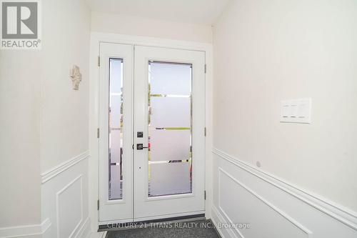 42 Pixley Crescent, Toronto, ON - Indoor Photo Showing Other Room