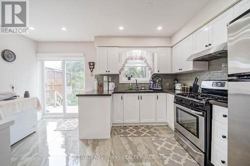 42 Pixley Crescent, Toronto, ON - Indoor Photo Showing Kitchen