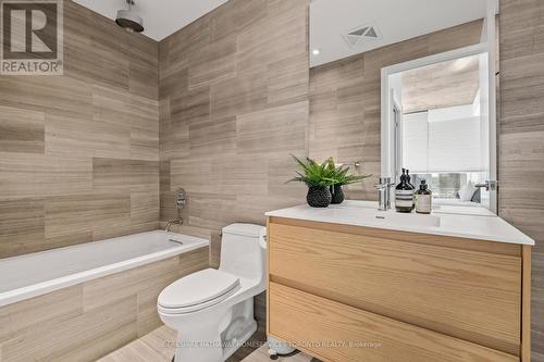 725 - 90 Broadview Street, Toronto (South Riverdale), ON - Indoor Photo Showing Bathroom