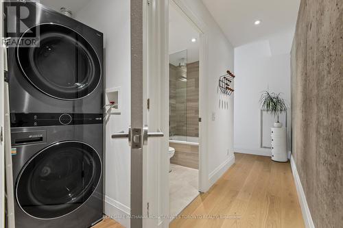 725 - 90 Broadview Street, Toronto (South Riverdale), ON - Indoor Photo Showing Laundry Room