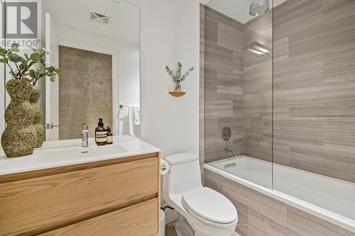 725 - 90 Broadview Street, Toronto (South Riverdale), ON - Indoor Photo Showing Bathroom